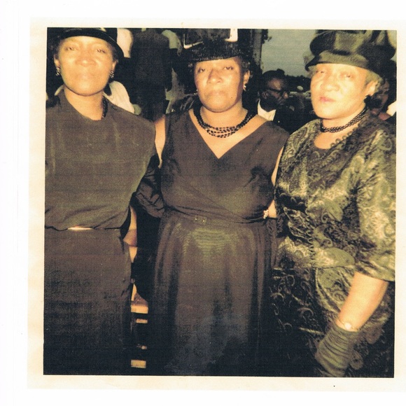 Meet your Posher, T - Picture 5 of 8